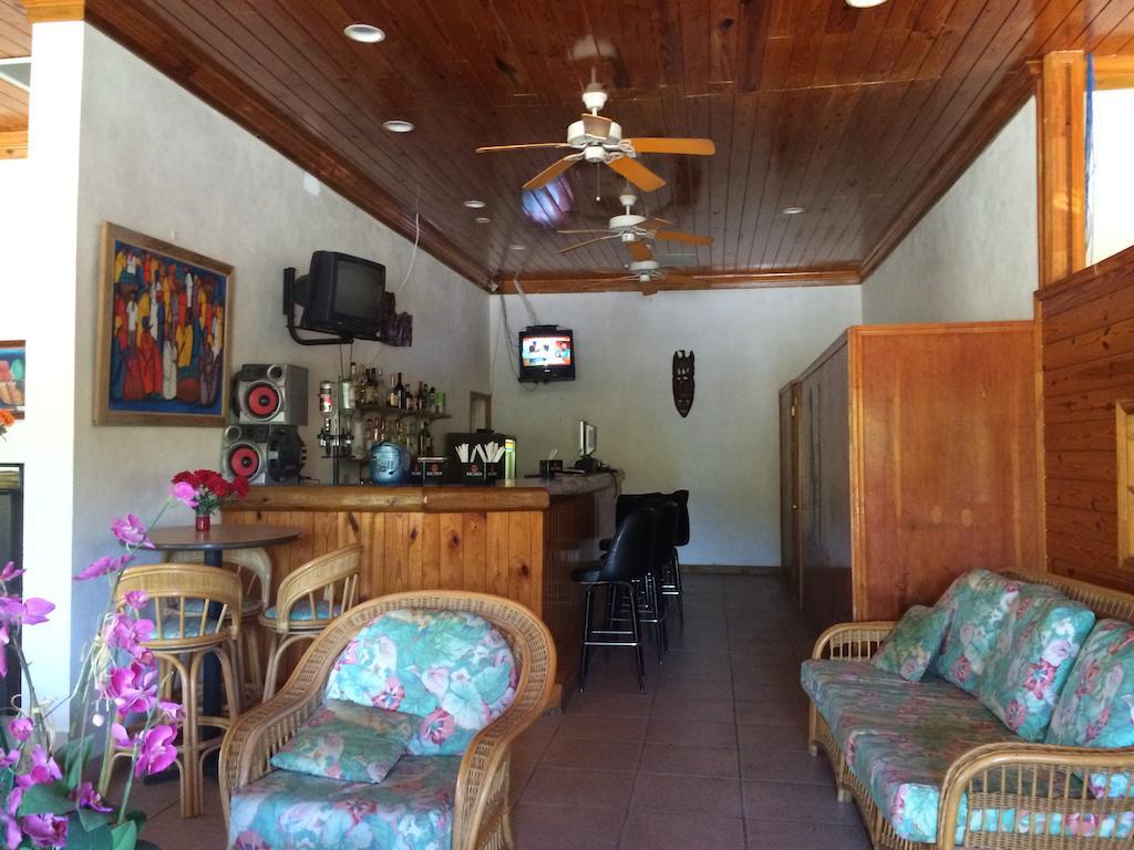 Surfers Manor Motel Gregory Town Zewnętrze zdjęcie