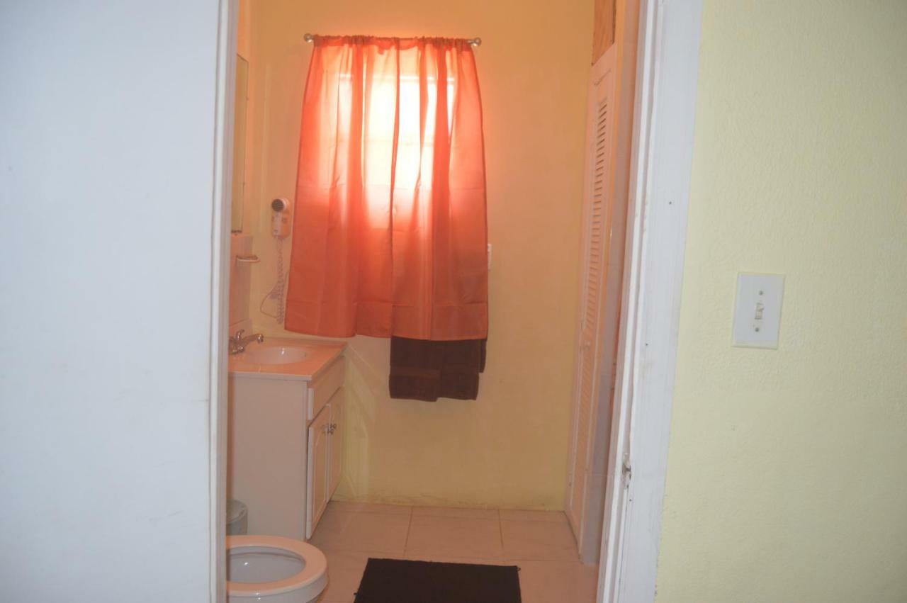 Surfers Manor Motel Gregory Town Zewnętrze zdjęcie